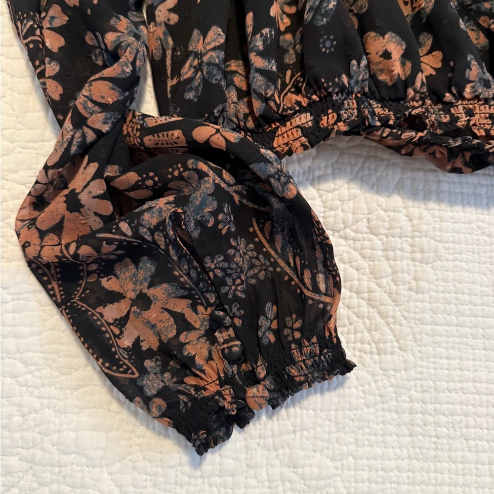 Free People - Picture 2 of 4